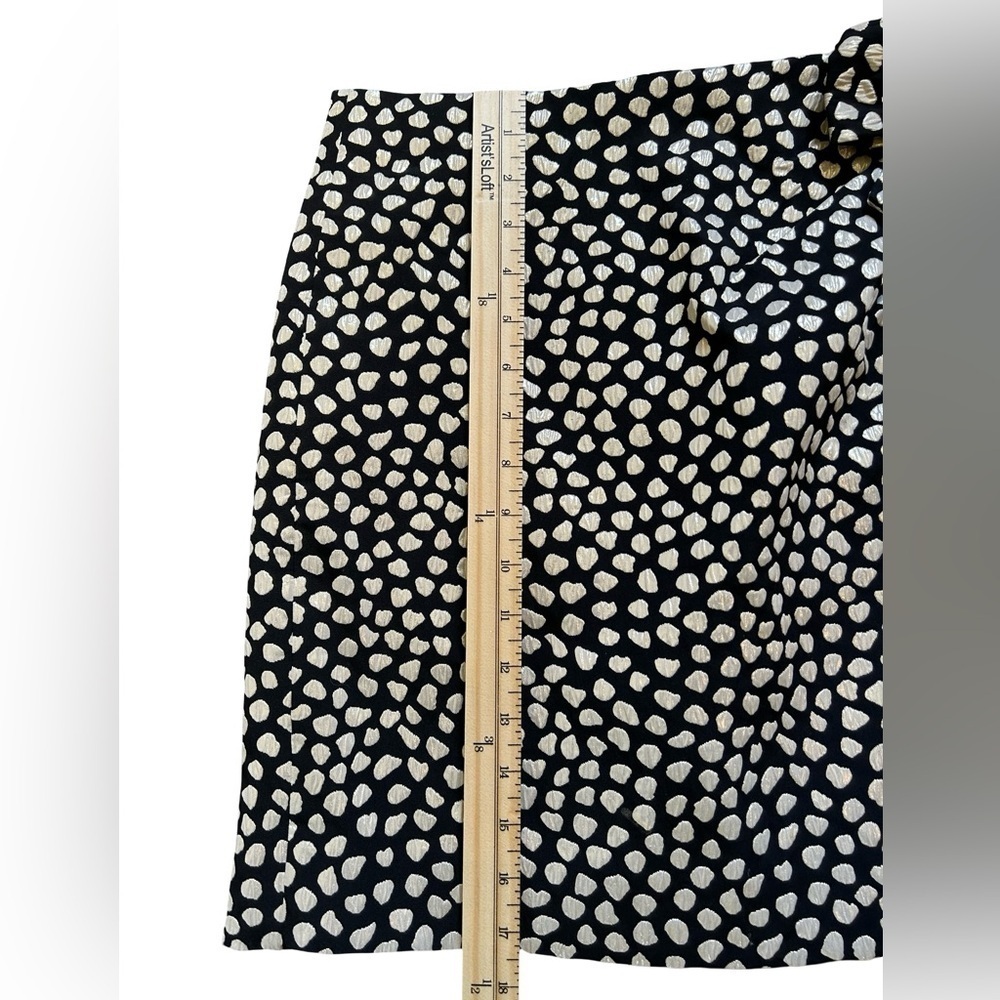 J. Crew Black and Gold Metallic Pebble Print Jacquard Wrap Skirt Size 4 - Picture 14 of 16